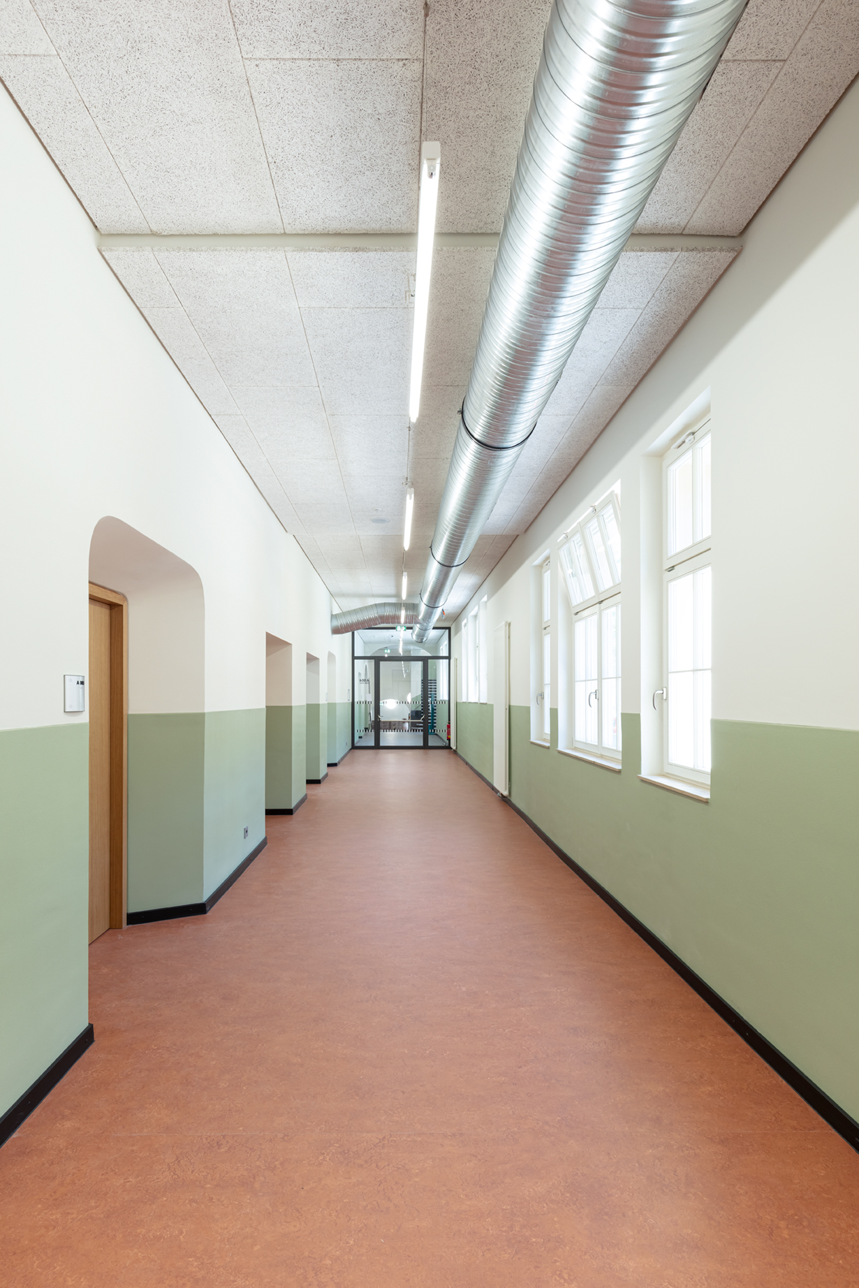 Sanierung der Schule Overbeckstraße in Köln - Fluransicht